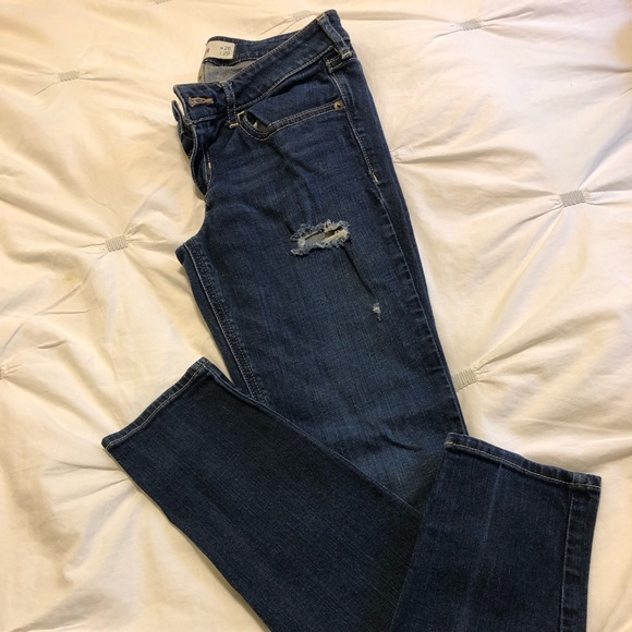 Hollister Jeans - Picture 1 of 5